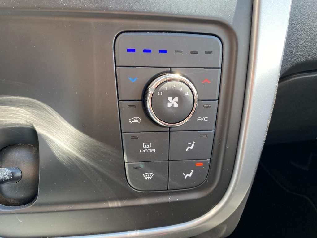 MAHINDRA KUV100 1.2 K8 GPL 5 Posti*Cerchi lega*Sensori*Fendi - 20