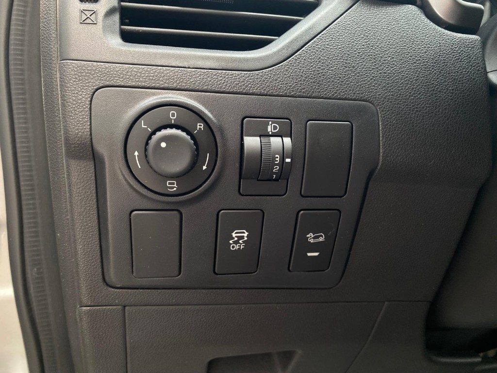 MAHINDRA KUV100 1.2 K8 GPL 5 Posti*Cerchi lega*Sensori*Fendi - 17