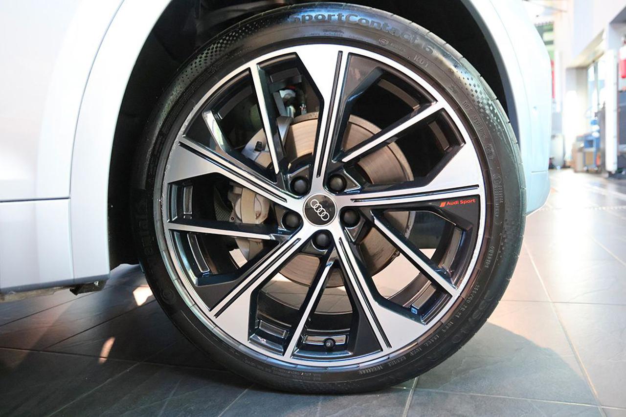 AUDI Q5 40 TDI Sportback Quattro S-Tronic Identity Black - 6