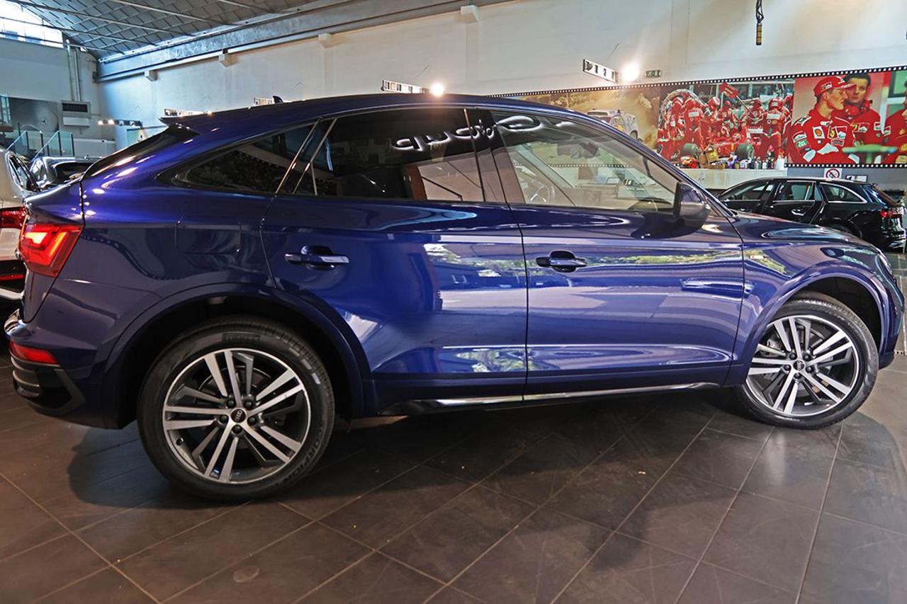 AUDI Q5 40 TDI Sportback Quattro S-Tronic S-Line - 9
