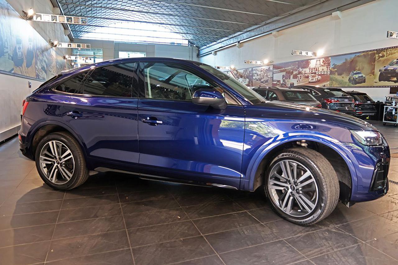 AUDI Q5 40 TDI Sportback Quattro S-Tronic S-Line - 10