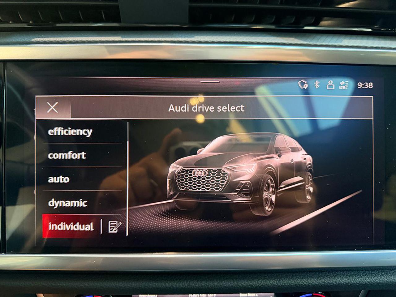 AUDI Q3 35 TDI Sportback Quattro S-Tronic Business Plus - 35