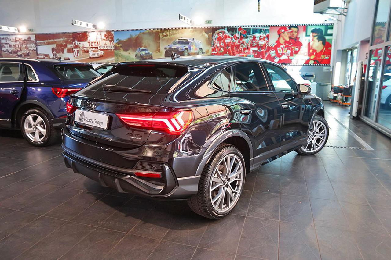 AUDI Q3 40 TDI Sportback Quattro S-Tronic S-Line - 9