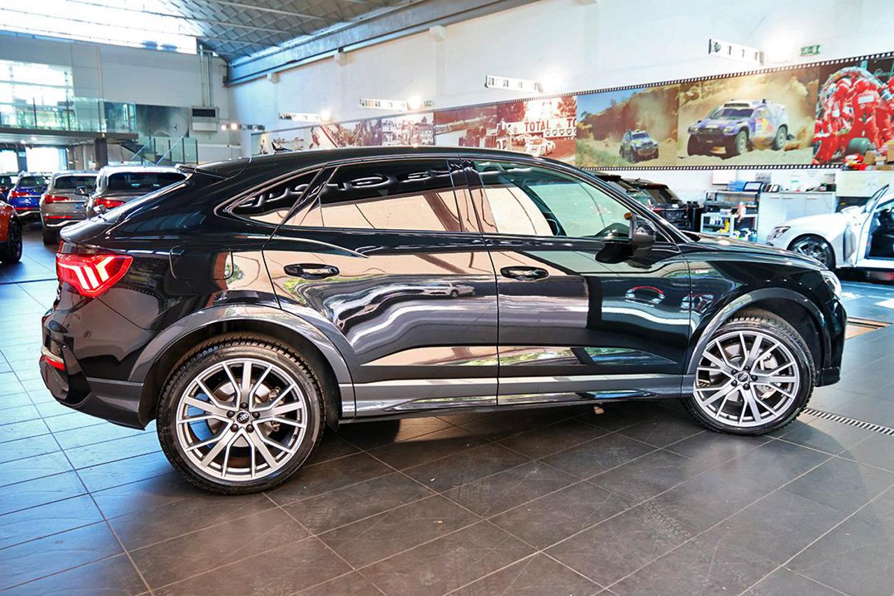 AUDI Q3 40 TDI Sportback Quattro S-Tronic S-Line - 10
