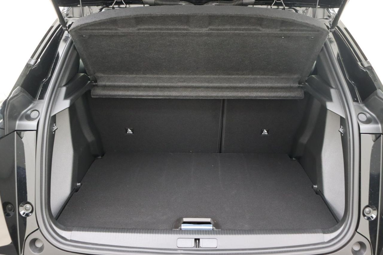PEUGEOT 2008 Hybrid 145 e-DCS6 GT - 25