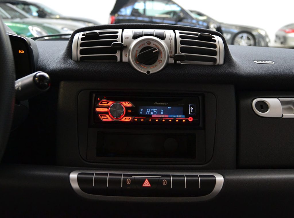 SMART ForTwo 1000 52 kW MHD coupé pure SERVOSTERZO - 5