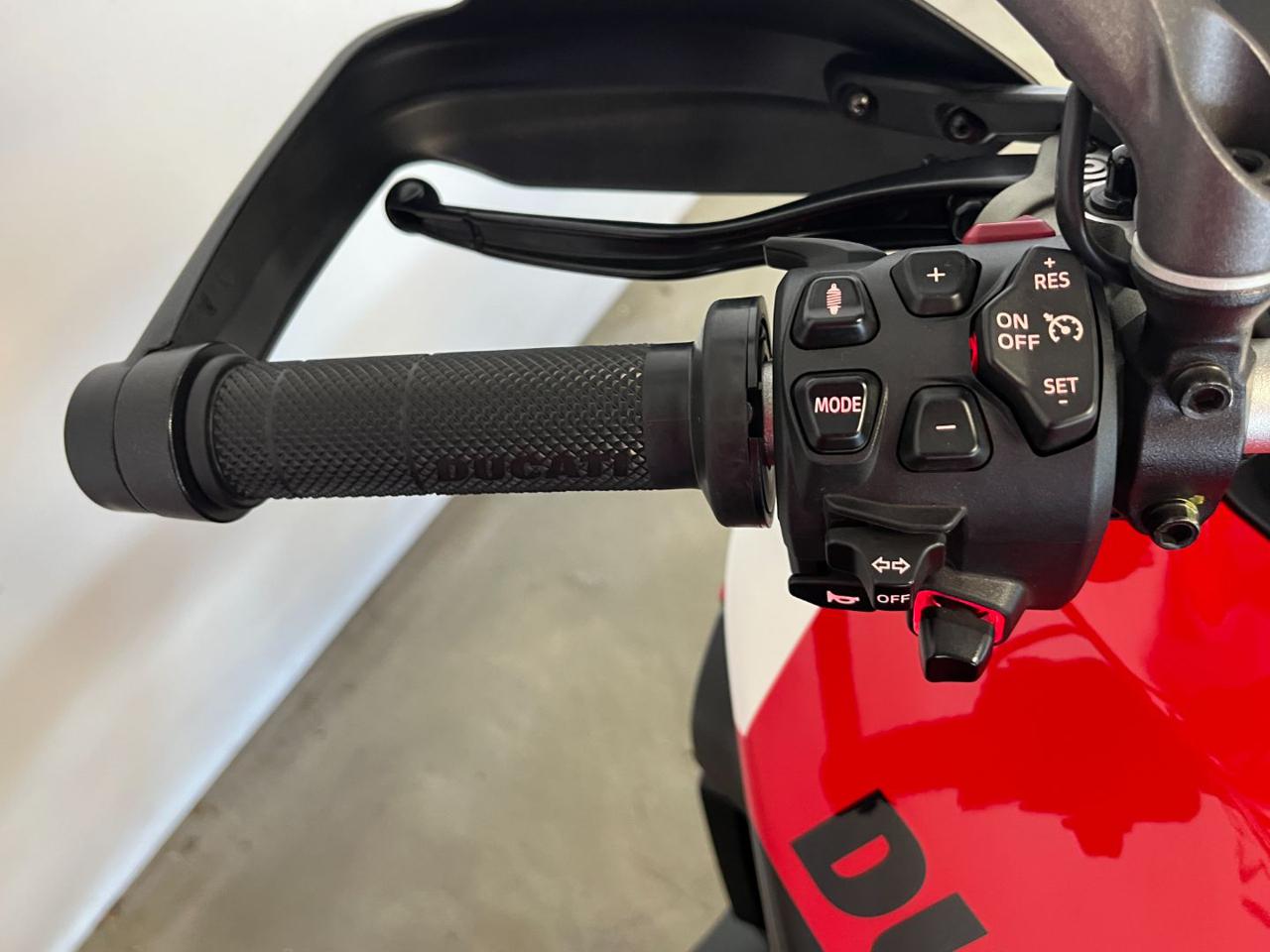 DUCATI Multistrada V4 S PIKES PEAK - 12