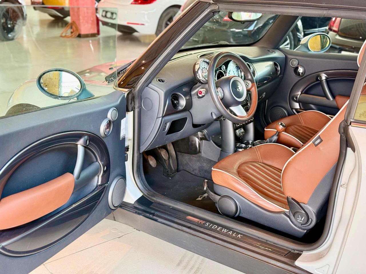 Mini Cabrio One Sidewalk 90cv - immagine 7