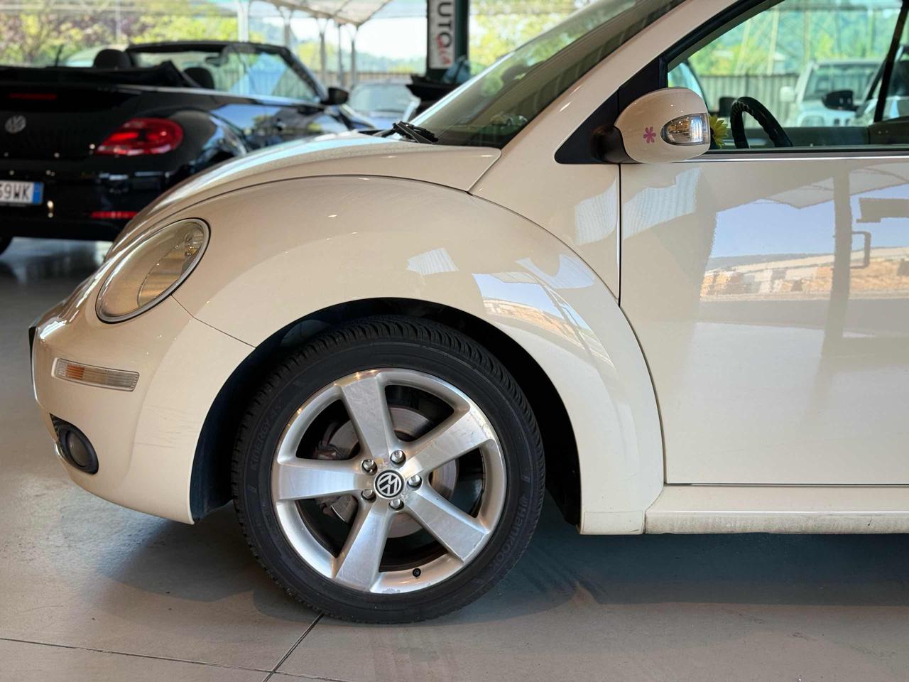 New Beetle 1.6 Cabrio - immagine 6