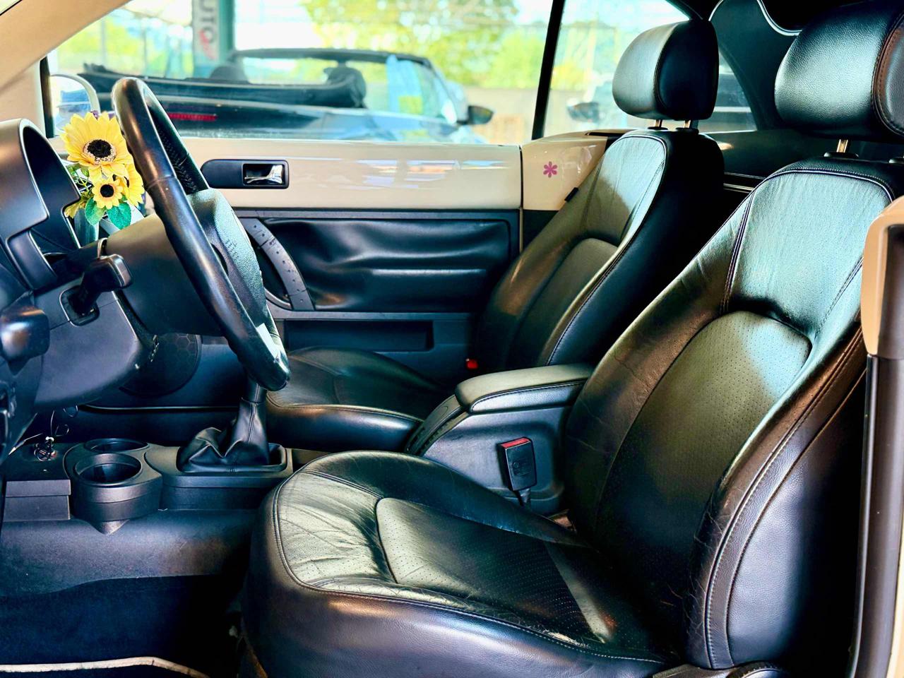 New Beetle 1.6 Cabrio - immagine 10