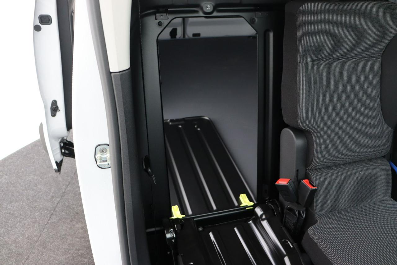 OPEL Combo Cargo L2H1 Heavy 1.5 Turbo D 100 hp S/S MT6 - 28