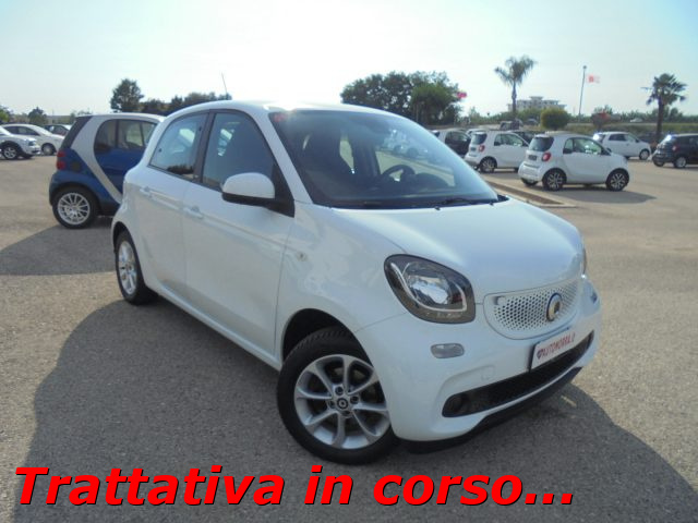 SMART ForFour Bianco pastello