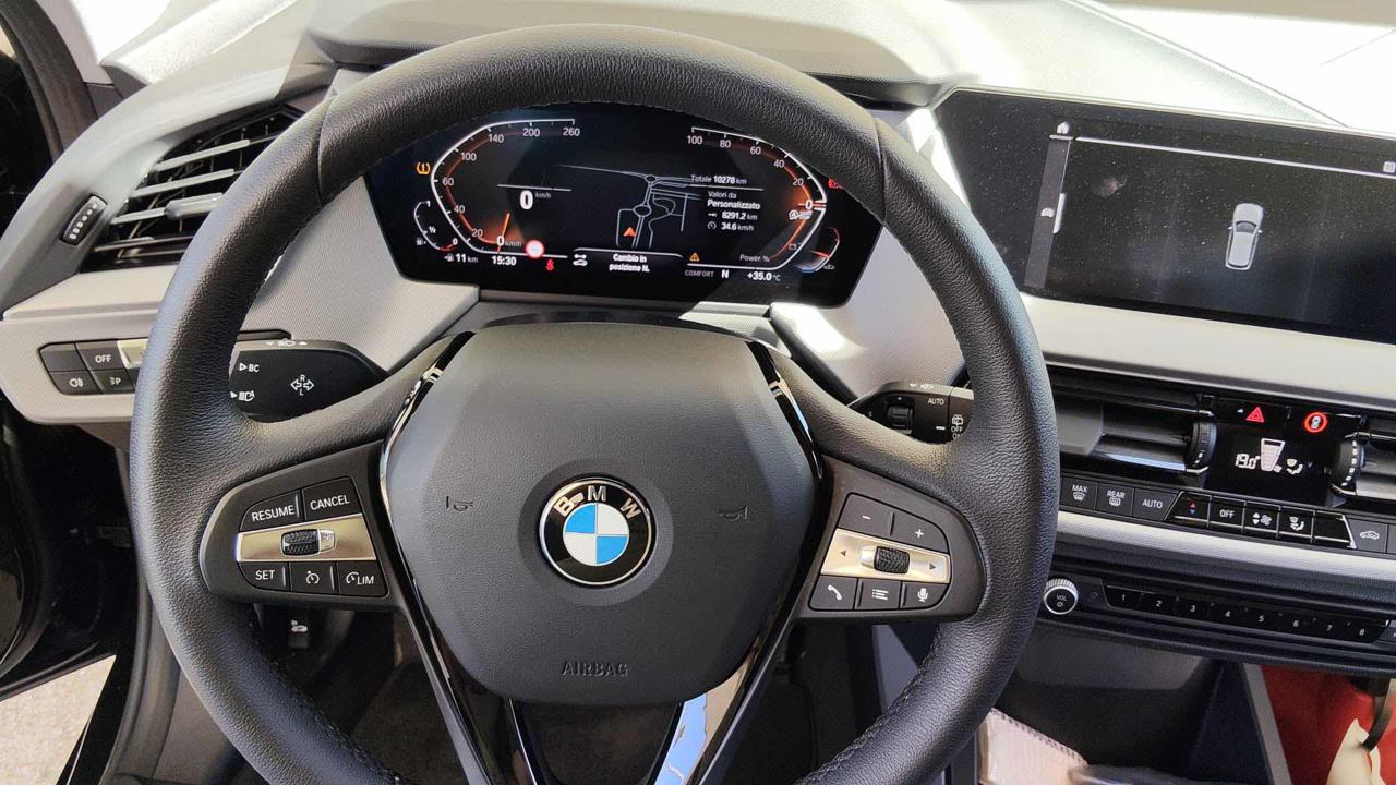 BMW 118 i 5p. Business Advantage AUTOMATICA - 3