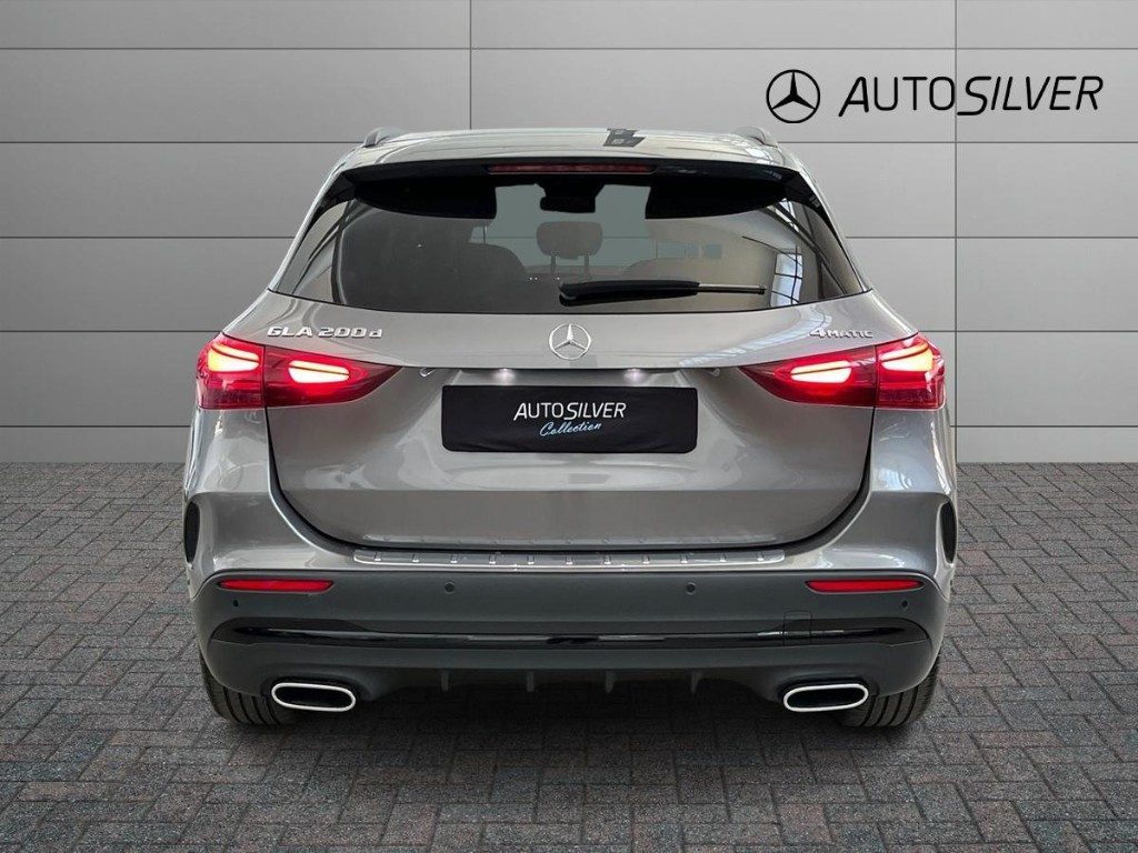 MERCEDES-BENZ GLA 200 d Automatic 4Matic AMG Line Advanced Plus - 4