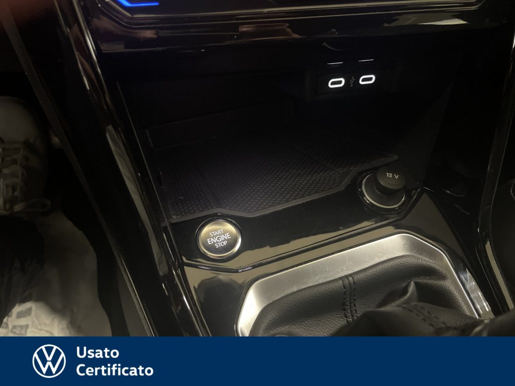 VOLKSWAGEN T-Roc 1.0 tsi r-line 110cv - 16