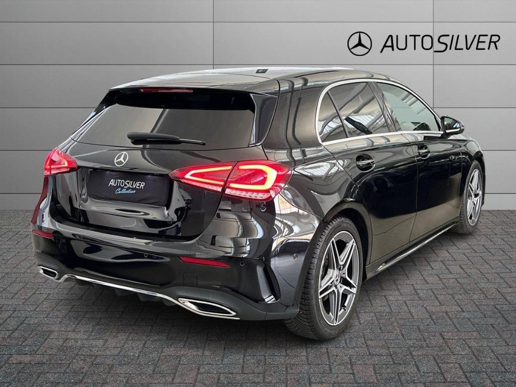 MERCEDES-BENZ A 180 Automatic Premium - 2