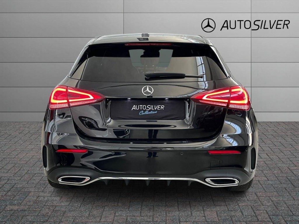 MERCEDES-BENZ A 180 Automatic Premium - 4
