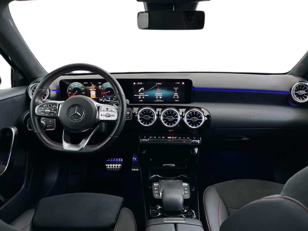 MERCEDES-BENZ A 180 Automatic Premium - 9