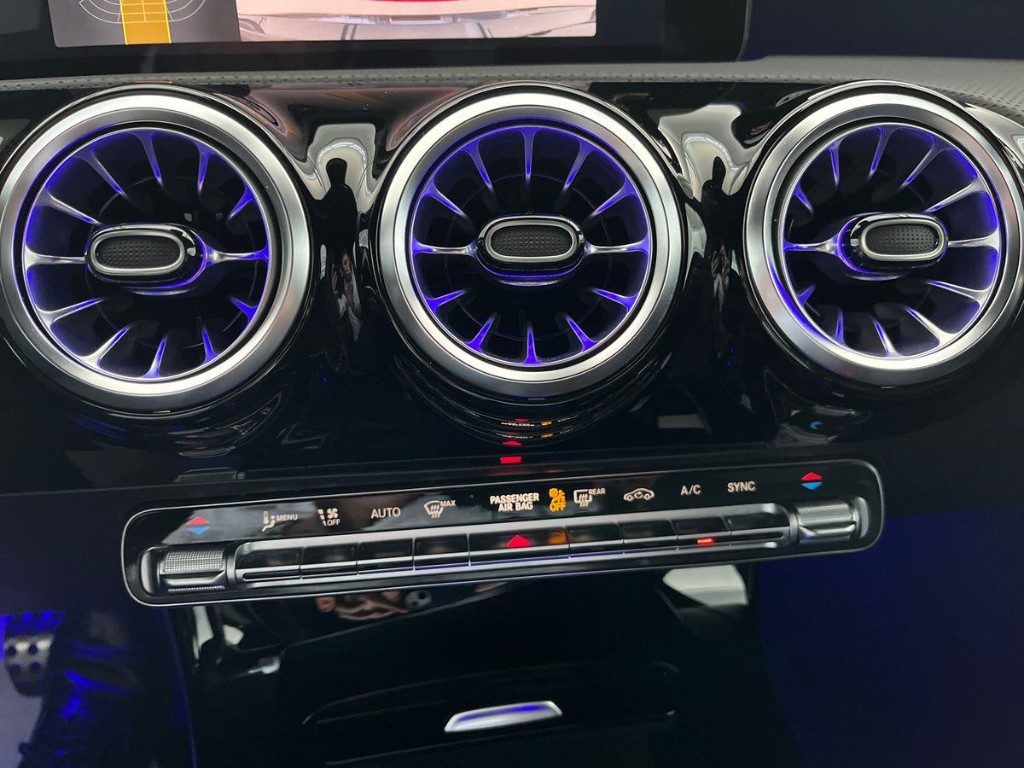 MERCEDES-BENZ A 180 Automatic Premium - 14