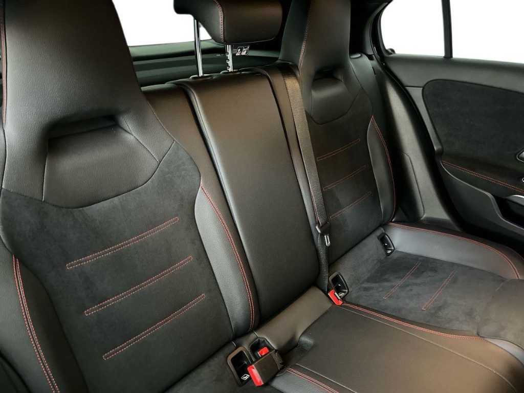MERCEDES-BENZ A 180 Automatic Premium - 16