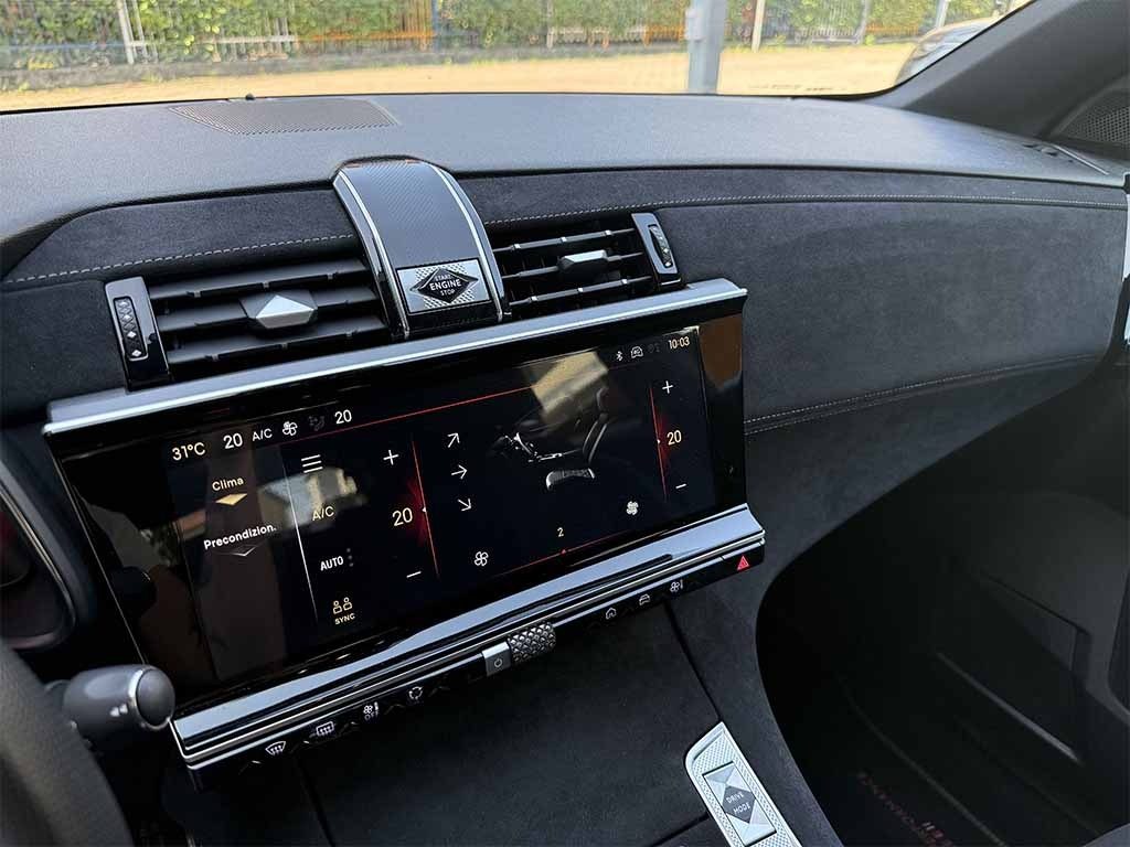 DS AUTOMOBILES DS 7 1.6 e-tense phev Performance Line 4x4 300cv PREZZO - 24