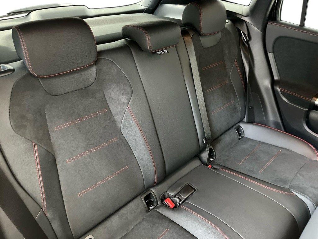 MERCEDES-BENZ GLA 200 d Automatic 4Matic AMG Line Advanced Plus - 16