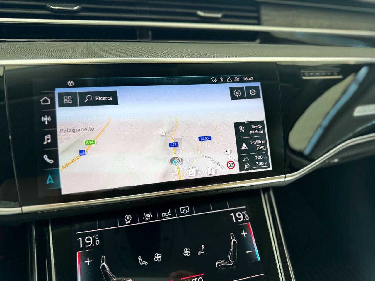 AUDI A8 50 TDI 286cv MHEV Quattro - Solo 25.400 km - 32