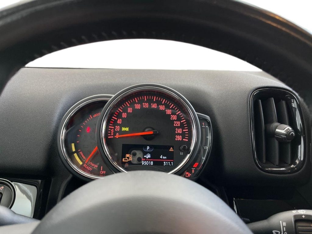MINI Countryman 1.5 Cooper SE Countryman ALL4 Automatica - 13