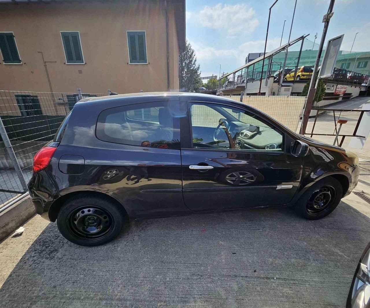 RENAULT Clio 1.5 dCi 70CV 5 porte Dynamique - 6