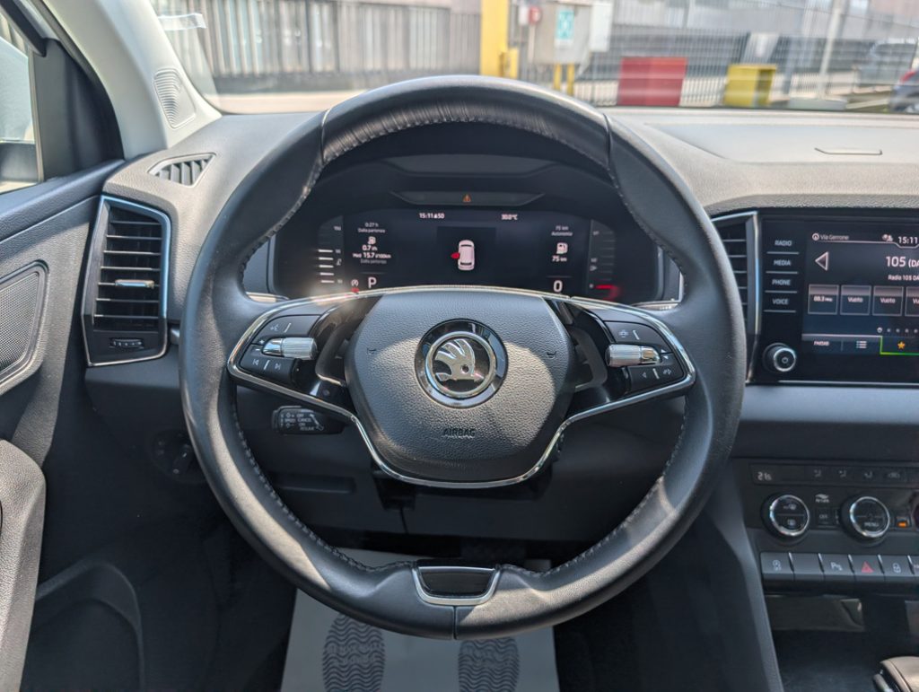 SKODA Karoq 2.0 TDI EVO SCR 115 CV DSG Executive - 10