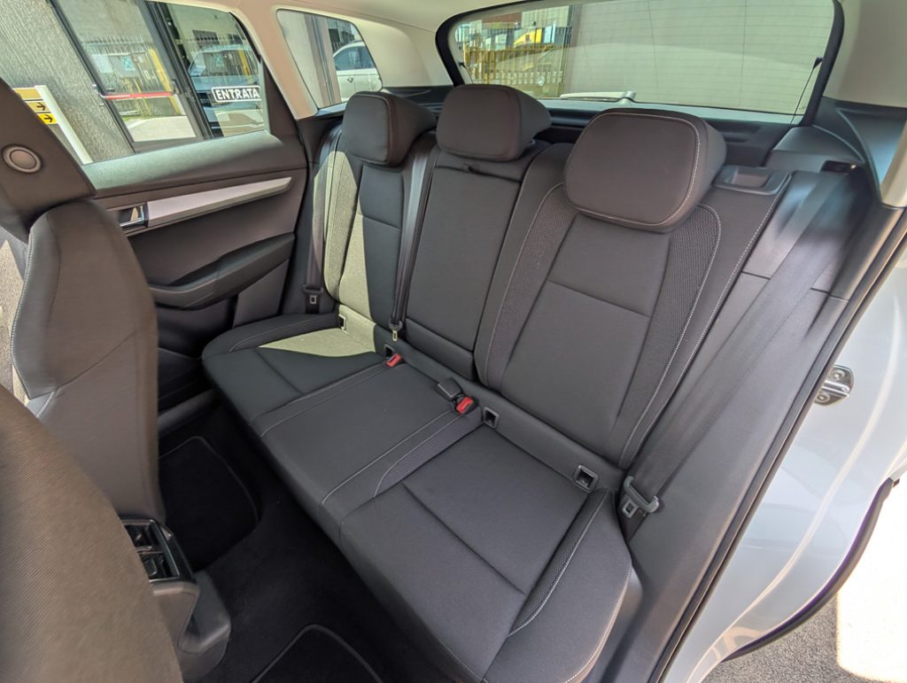 SKODA Karoq 2.0 TDI EVO SCR 115 CV DSG Executive - 23