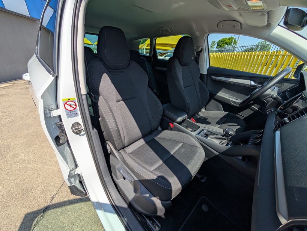 SKODA Karoq 2.0 TDI EVO SCR 115 CV DSG Executive - 24