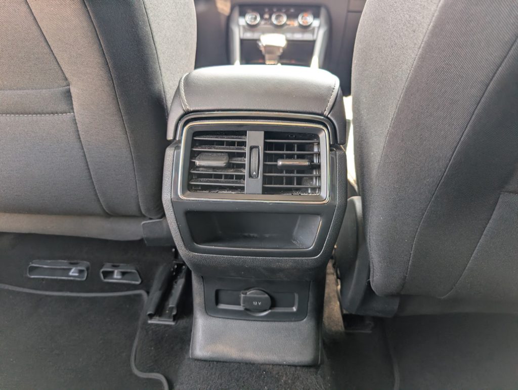 SKODA Karoq 2.0 TDI EVO SCR 115 CV DSG Executive - 26