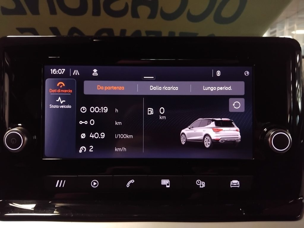 SEAT Arona 1.0 EcoTSI DSG FR 17 LED C/GRIMALDI SPECIAL DAY - 25