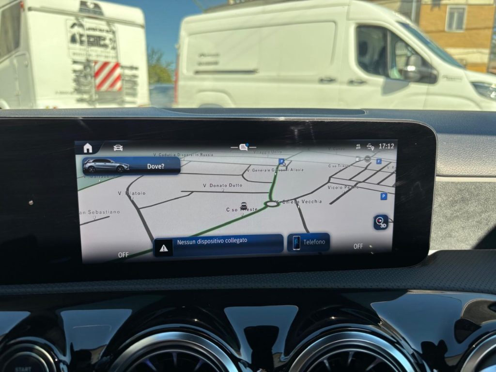 MERCEDES-BENZ A 250 Autom. 4Matic AMG Line*TETTINO*SEDILI RISC.*ALCANT - 23