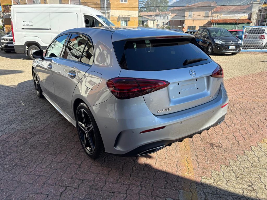 MERCEDES-BENZ A 250 Autom. 4Matic AMG Line*TETTINO*SEDILI RISC.*ALCANT - 8