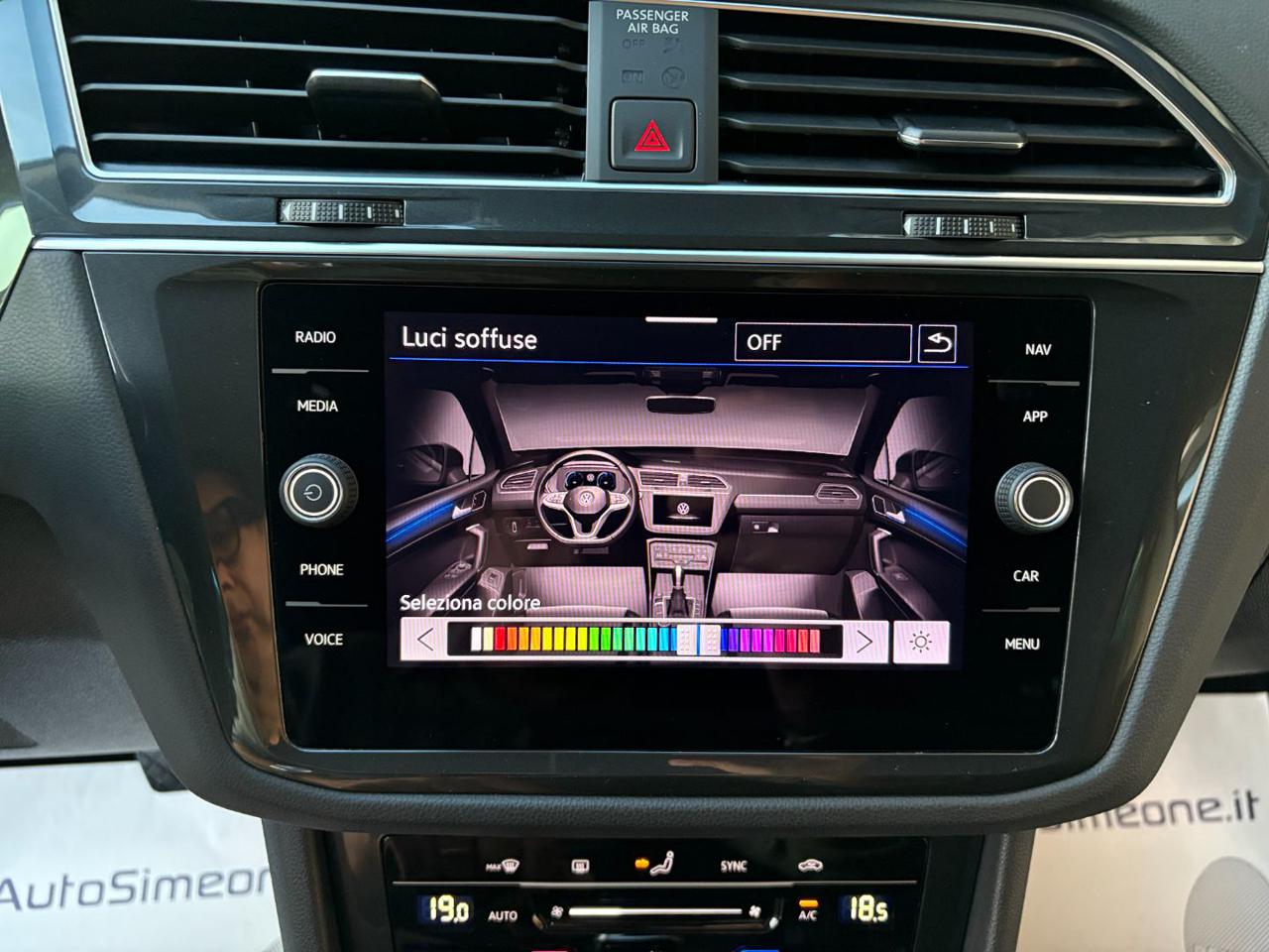 VOLKSWAGEN Tiguan 2.0 TDI 150 CV SCR DSG Elegance VIRTUAL - 17