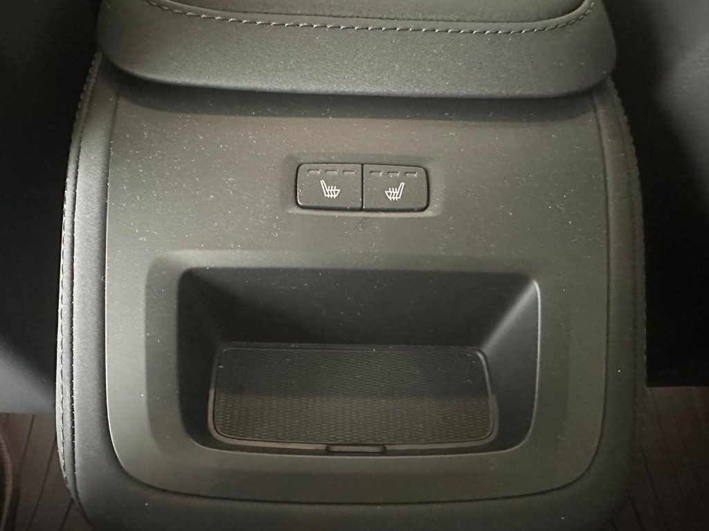 VOLVO XC90 B5 AWD automatico 7 posti Plus Bright - Grid Foto 7