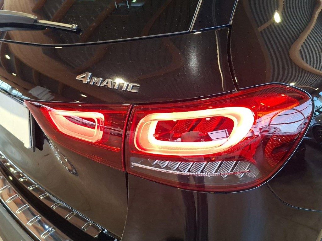 MERCEDES-BENZ GLA 220 d Automatic 4Matic Premium AMG - 6