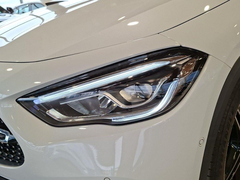 MERCEDES-BENZ GLA 180 d Automatic Premium AMG - 5