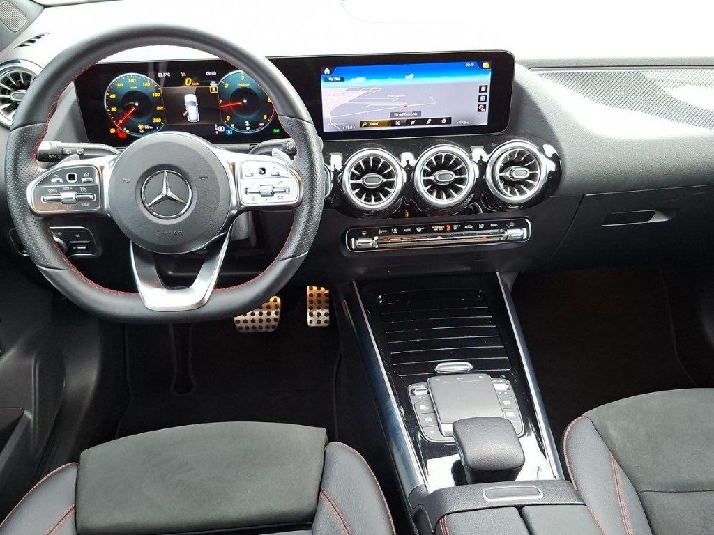 MERCEDES-BENZ GLA 180 d Automatic Premium AMG - 7