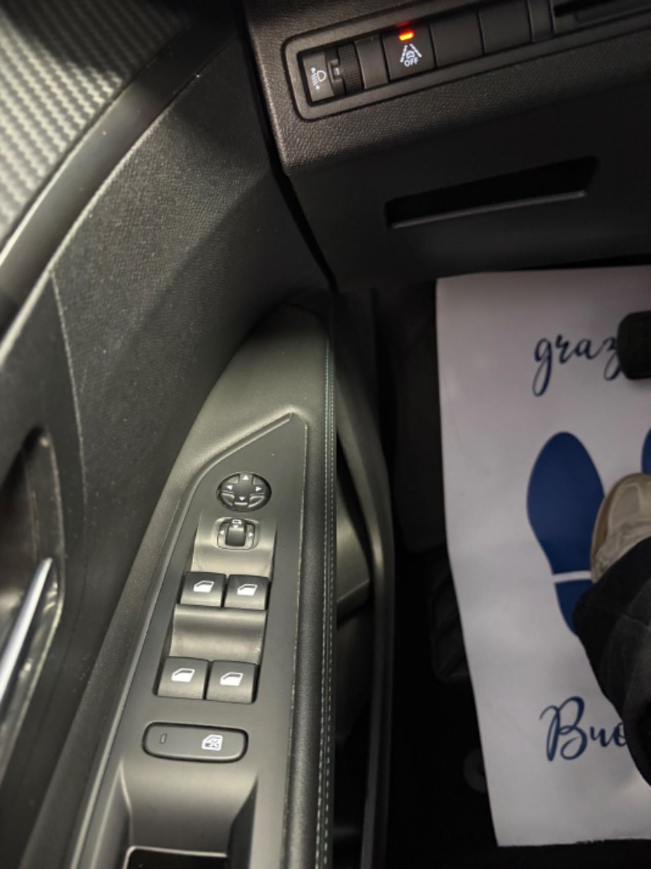 PEUGEOT 3008 BlueHDi 130 S&S EAT8 Allure FULL LED - 12