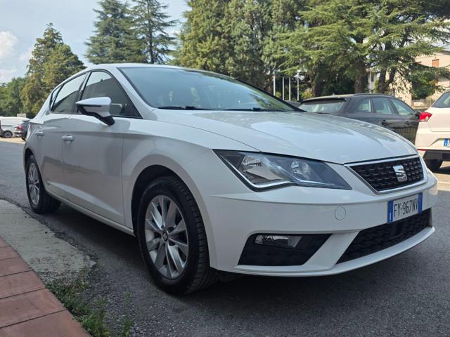 SEAT Leon Bianco metallizzato