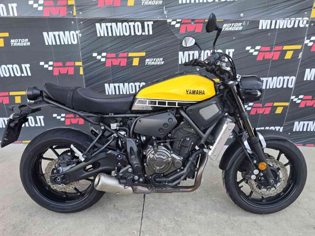 YAMAHA XSR 700 Giallo metallizzato