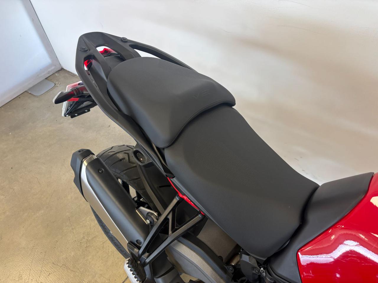 DUCATI Multistrada V2 S RED - 8