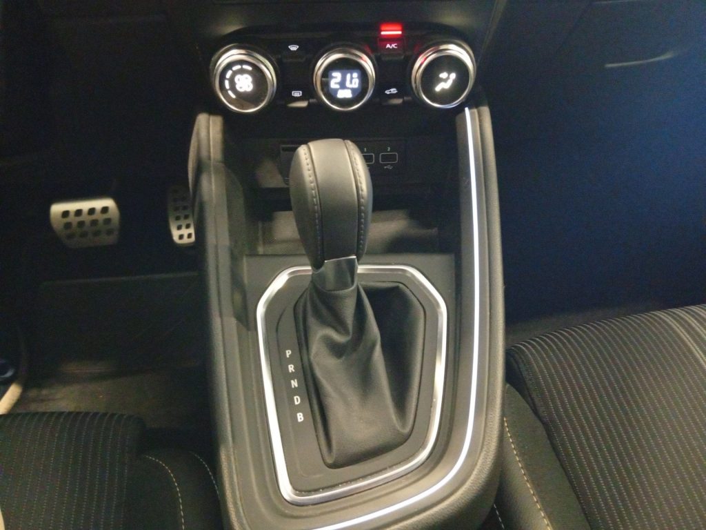 RENAULT Clio E-Tech Hybrid 1.6 Hybrid E-TECH 145 E-Tech Engine - 13