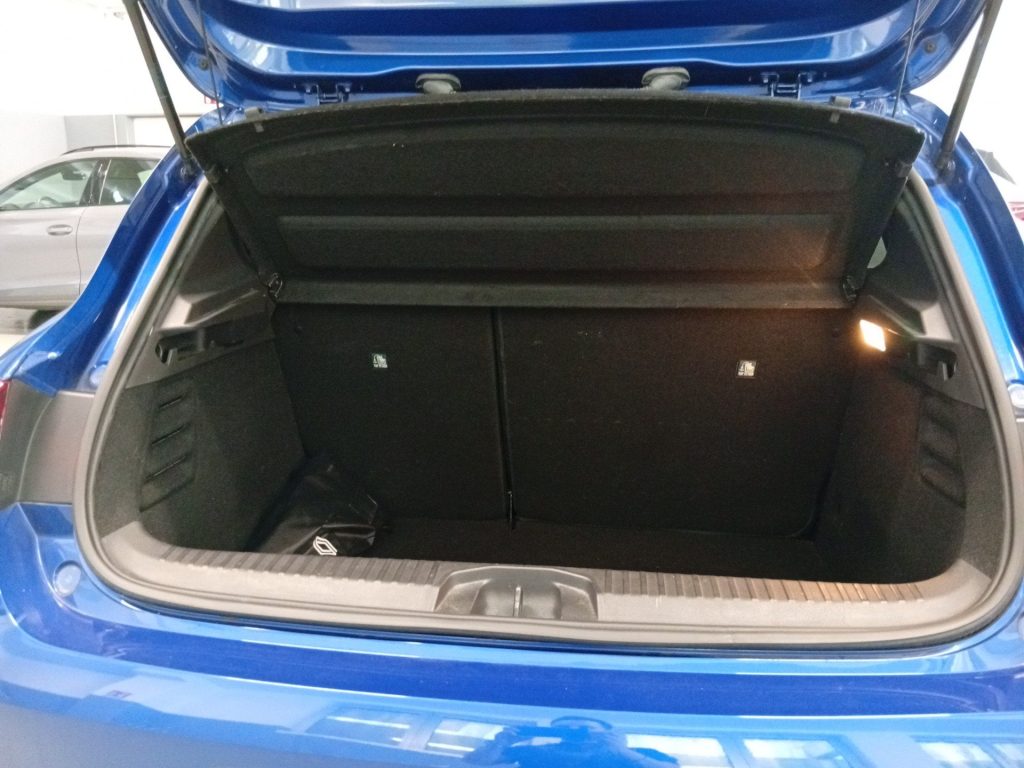 RENAULT Clio E-Tech Hybrid 1.6 Hybrid E-TECH 145 E-Tech Engine - 16