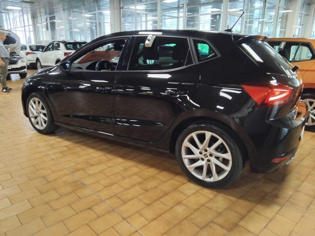 SEAT Ibiza 1.0 EcoTSI DSG 5 porte FR 17 C/GRIMALDI SP.DAY - 4