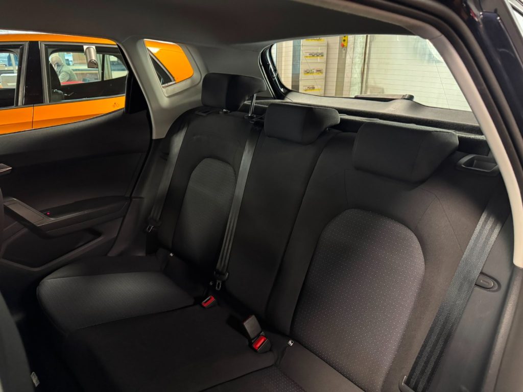 SEAT Arona 1.0 EcoTSI Style 16 C/GRIMALDI SPECIAL DAY - 7
