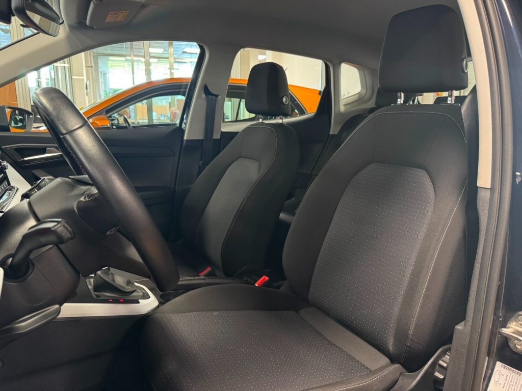 SEAT Arona 1.0 EcoTSI Style 16 C/GRIMALDI SPECIAL DAY - 13